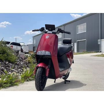 Z-TECH ZT-22 Yadea G5 Elektromos Robogó 2300W 60V 32Ah Lithium-Bordó BEMUTATÓ DARAB AKCIÓS